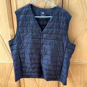 UniQLo XL ouffer vest
